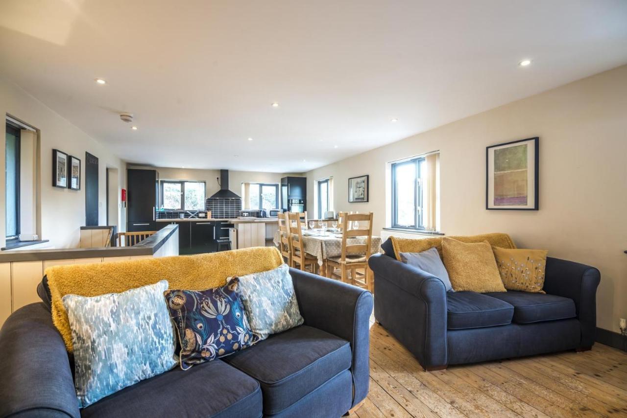 Rock Cottage - 3 Bedroom Holiday Home - Fishguard Exterior photo